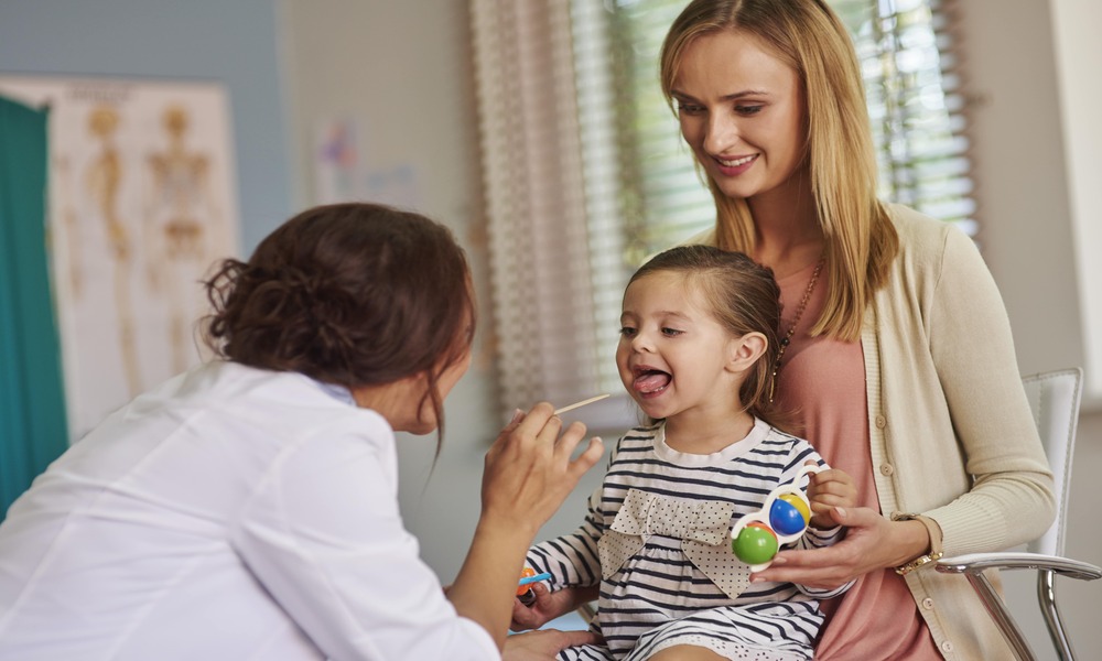 routine-examination-little-girl-s-throat